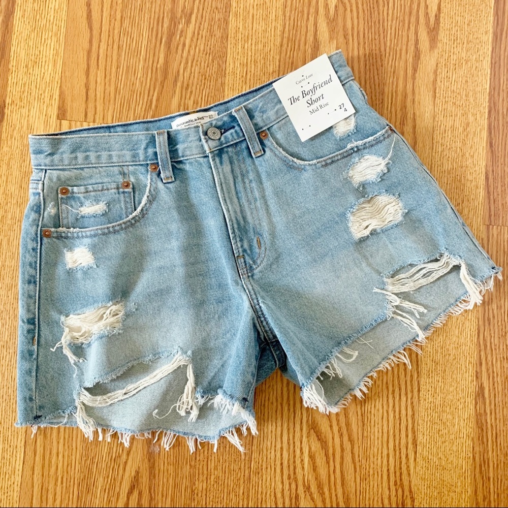 Abercrombie & Fitch The Boyfriend Short Curve Love